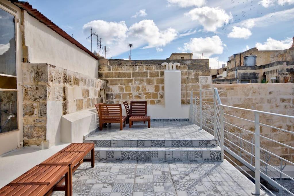 Vallettastay Old Lodge Apartment 1 Екстериор снимка