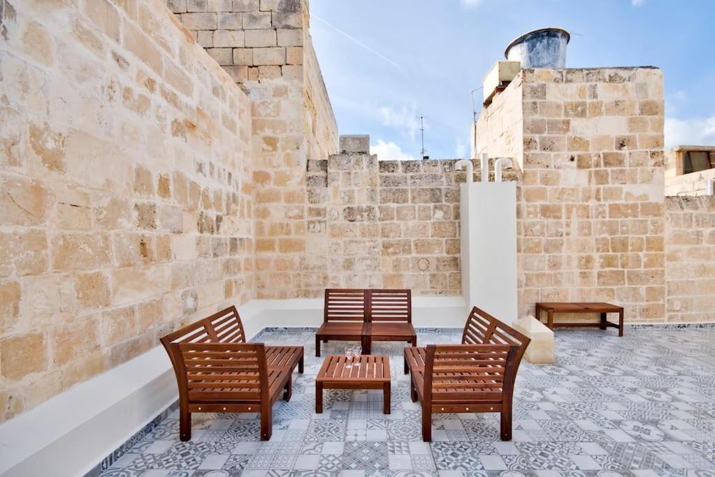 Vallettastay Old Lodge Apartment 1 Екстериор снимка